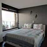 Waterfront Glass Flat Apartment *