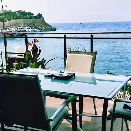 Waterfront Glass Flat Apartamento