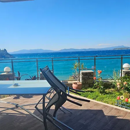 Apartamento Waterfront Glass Flat *