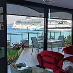 Waterfront Glass Flat Kusadası